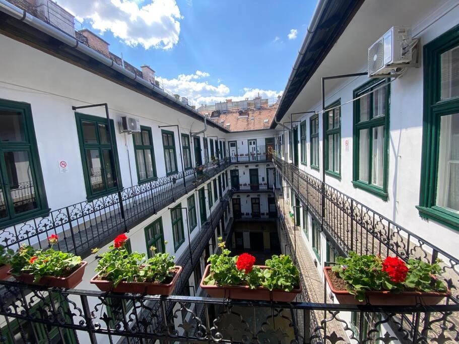 Raday Street, Spacious, Modern Apartment Budapest Exterior photo